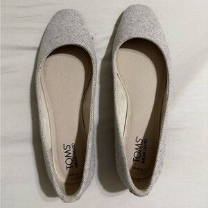 TOMS Women's flats